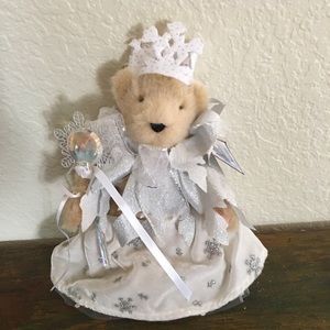 Muffy Vanderbilt Highly Collectible Snow Flake